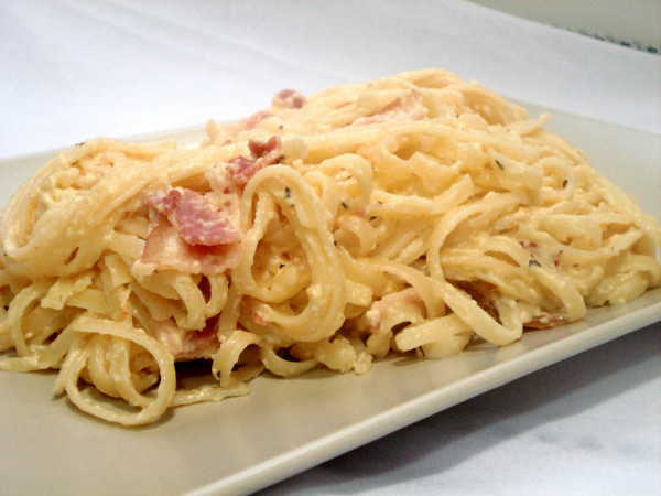 Espaguetis a la carbonara