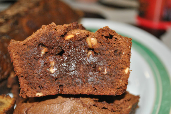 Brownie de chocolate a la canela con nueces