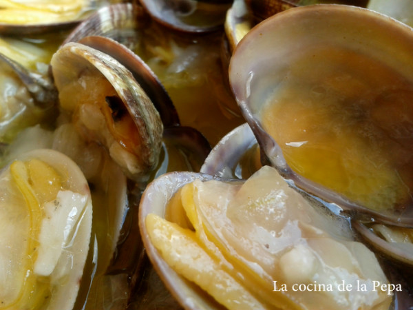 Almejas a la marinera