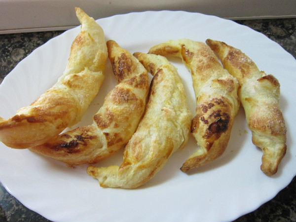 CROISANES DE HOJALDRE RELLENOS DE CHOCOLATE