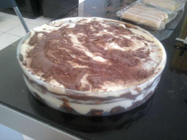 Tiramisú de chocolate (sin café)