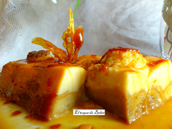 FLAN CON BIZCOCHOS AL CAFÉ EN MICROONDAS