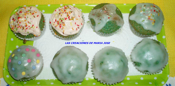 CUPCAKES VERDES CON AROMA DE PLÁTANO