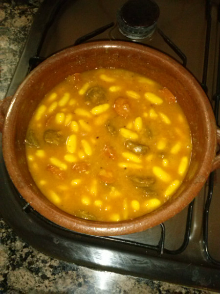 Alubias en salsa amarilla