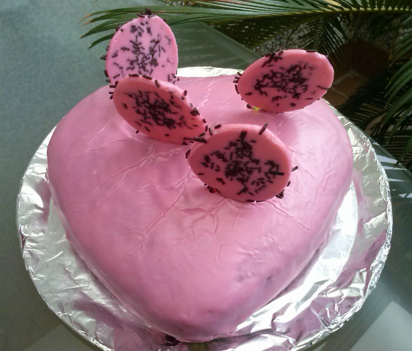 TARTA CORAZÓN ROSA