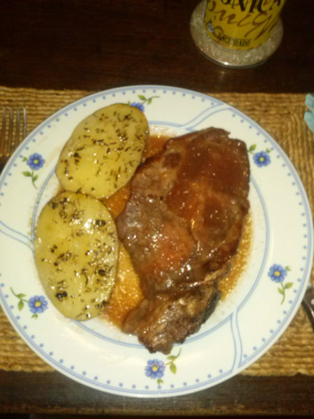 Chuletas al horno con patatas