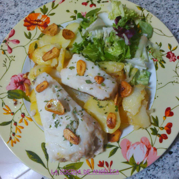 Pescado al horno con patatas