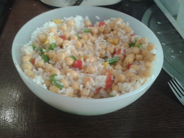 Ensalada de garbanzos y arroz