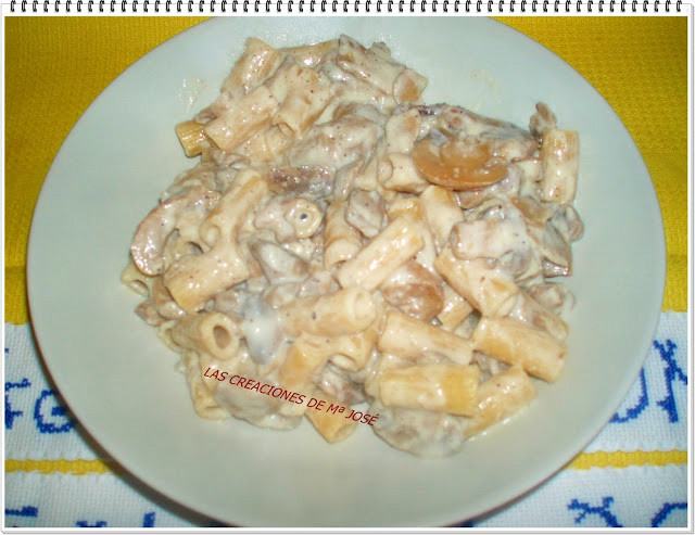 MACARRONES CON CHAMPIÑONES Y QUESITOS