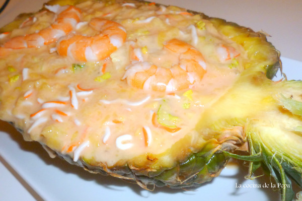 Piña rellena