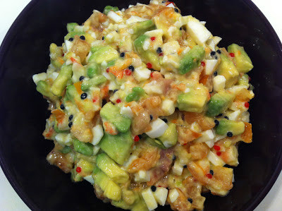 Ensalada de Aguacate, Salmón y Gambas