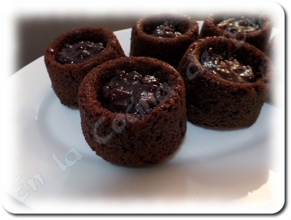 Bizcochitos de chocolate con frutos del bosque