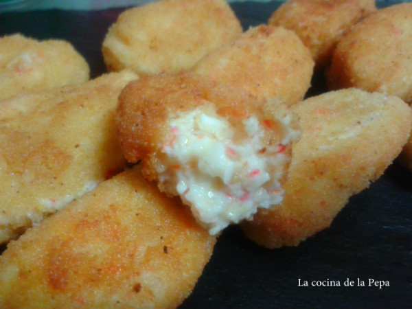 Croquetas de palito de cangrejo y huevo duro