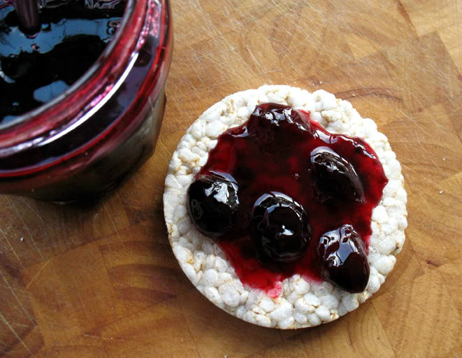 Mermelada de cerezas granates