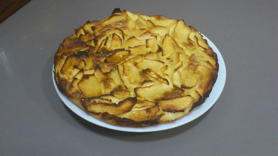 TORTILLA DE TARTA DE MANZANA