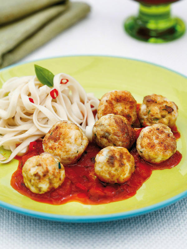 Albóndigas de ave con salsón picantón