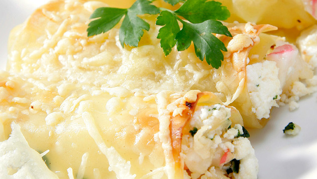 Canelones de gambas y cangrejo