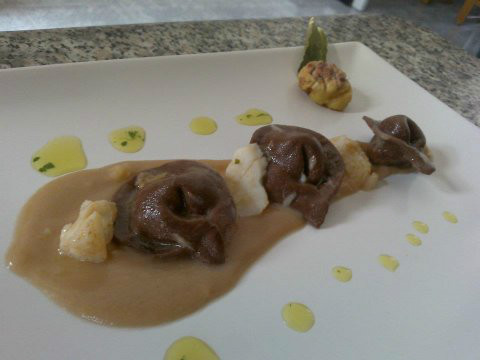 Tortelloni de cacao y bacalao