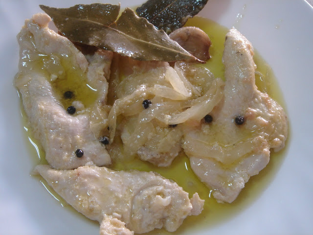 PECHUGAS DE POLLO EN ESCABECHE