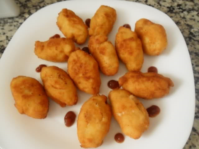 CROQUETAS DE ATÚN Y PIMIENTOS DEL PIQUILLO