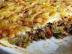 Berenjena gratinada con carne boloñesa