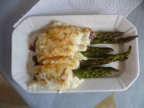 ESPARRAGOS GRATINADOS