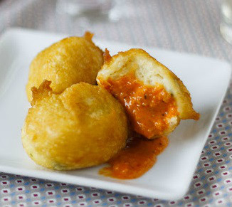 Buñuelos de bacalao rellenos