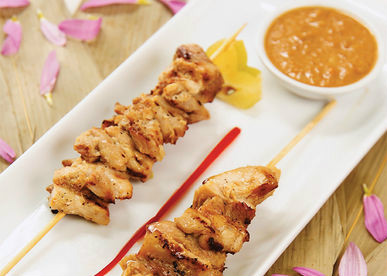 Satay de pollo