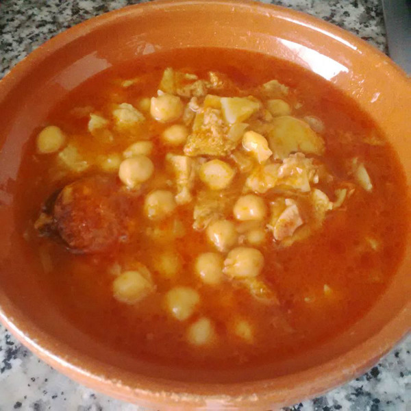 Garbanzos con callos rápidos