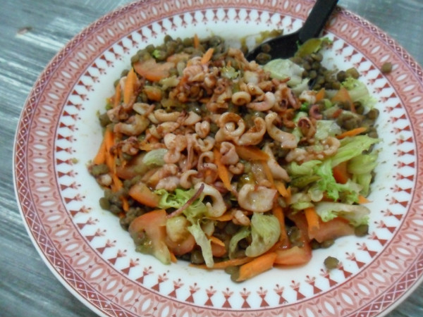 ensalada de lentejas con chipirones