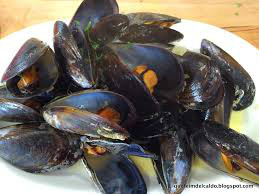 MEJILLONES A LA BRETONA