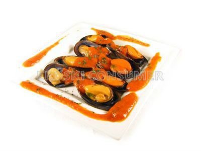 Mejillones al vapor con salsa de tomate picantona