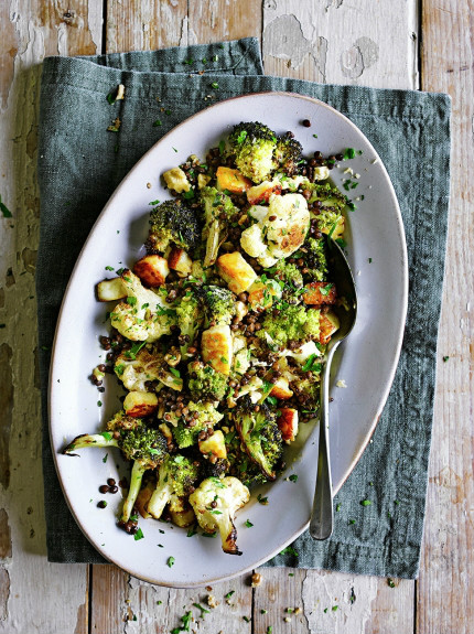 Verduras braseadas con lentejas Puy y Halloumi by Jamie Oliver
