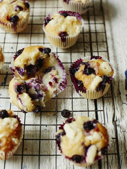 Muffins de chocolate y arándanos sin gluten de Jamie Oliver