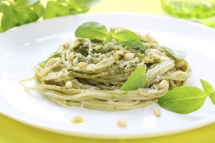 receta Spaguettis con Piñones