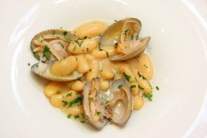 receta Fabes con almejas