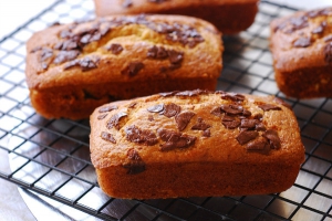 receta BIZCOCHO CARAMELO Y PEPITAS DE CHOCOLATE