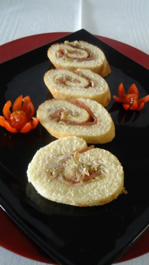 receta BRAZO DE GITANO DE PHILADELPHIA, SALMÓN Y PUERRO