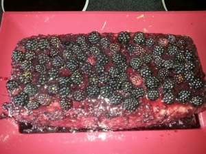 receta PASTEL DE QUESO FRESCO Y MORAS