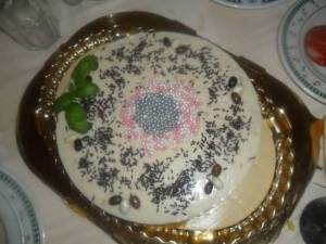 receta TARTA DE CHOLATE BLANCO CON TROZOS DE FRESA